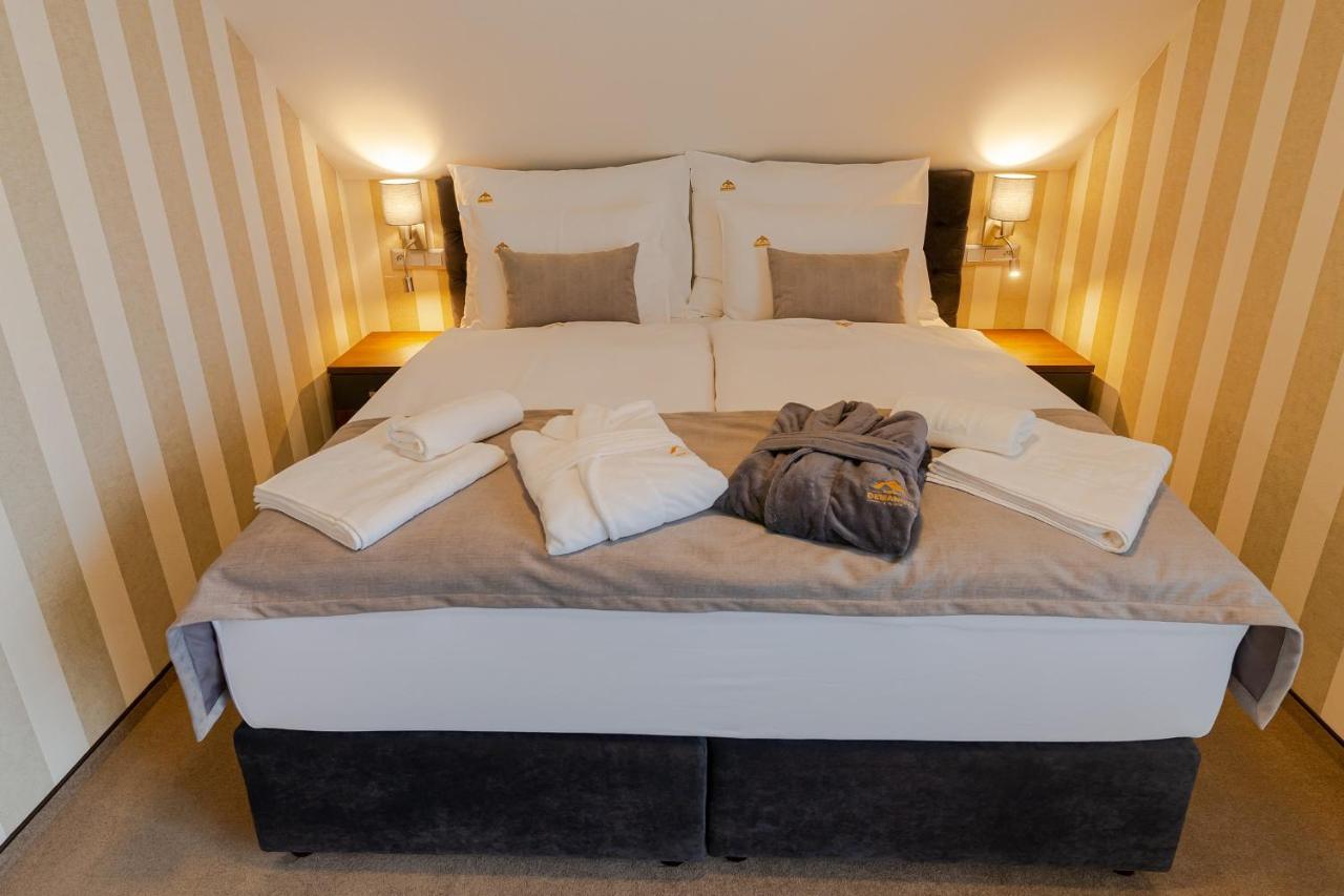 Hotel Demaenova **** Liptovský Mikuláš Eksteriør billede