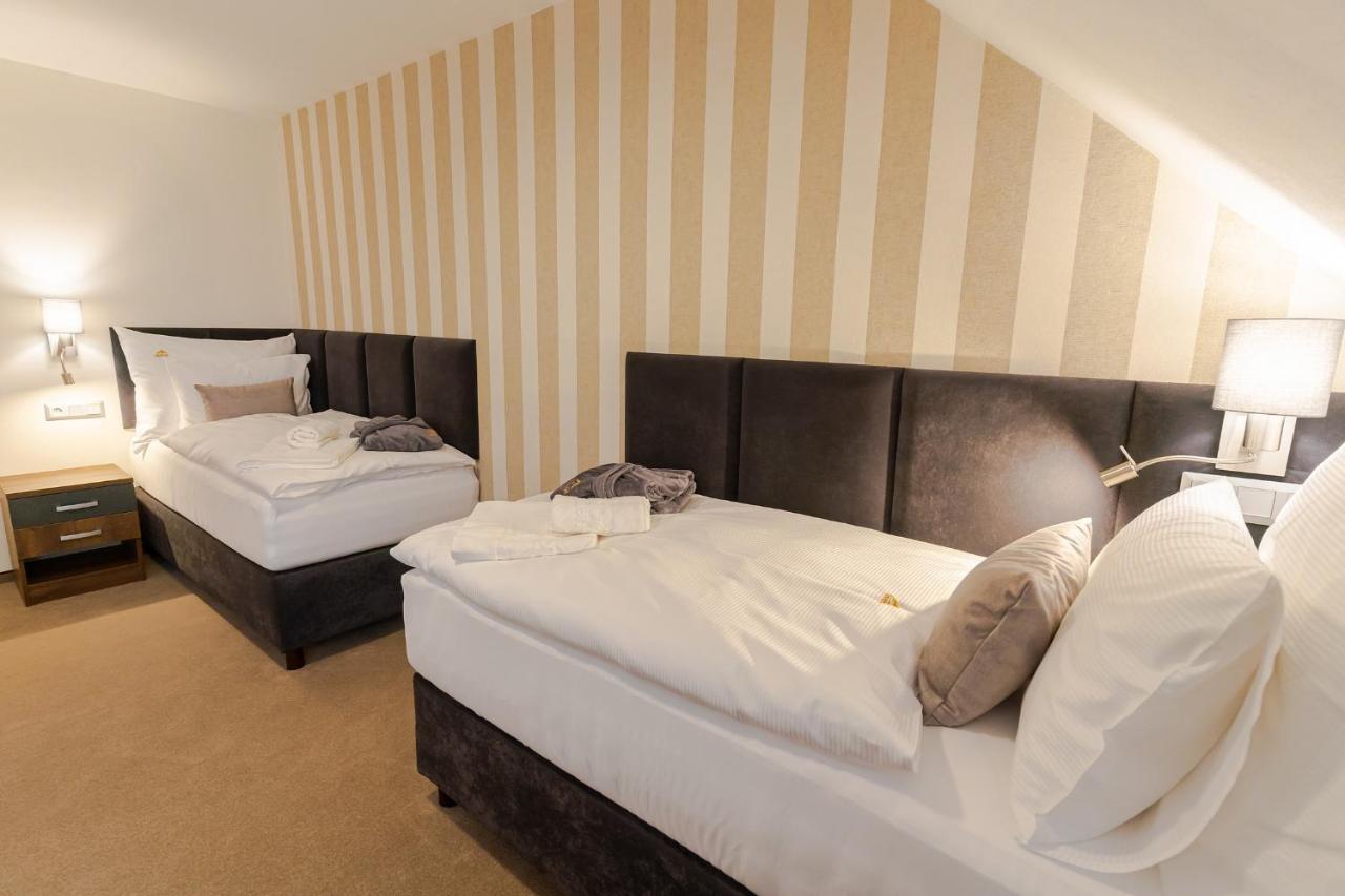 Hotel Demaenova **** Liptovský Mikuláš Eksteriør billede