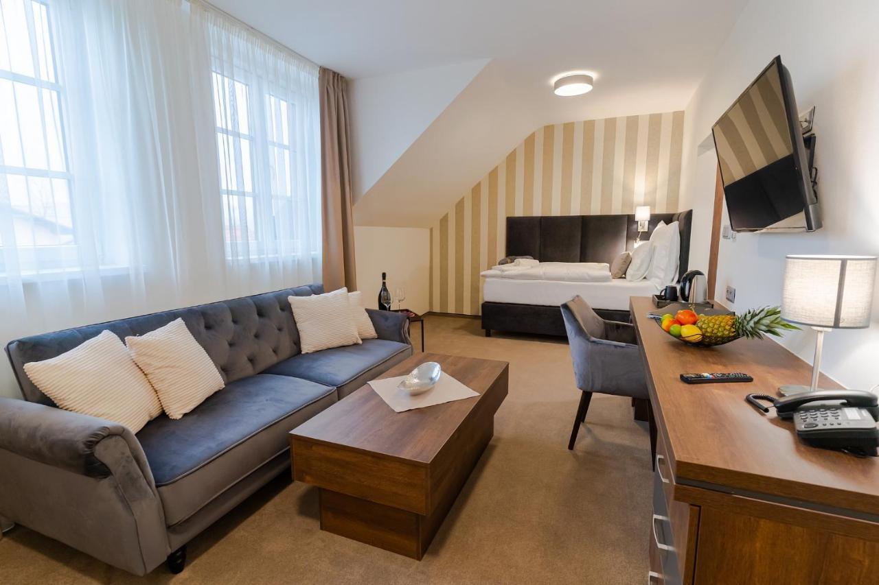 Hotel Demaenova **** Liptovský Mikuláš Eksteriør billede