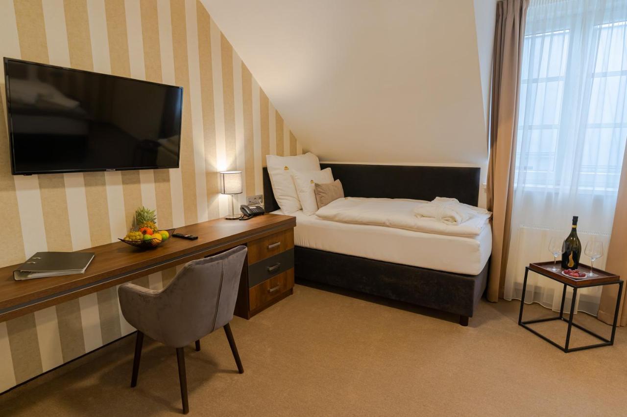 Hotel Demaenova **** Liptovský Mikuláš Eksteriør billede