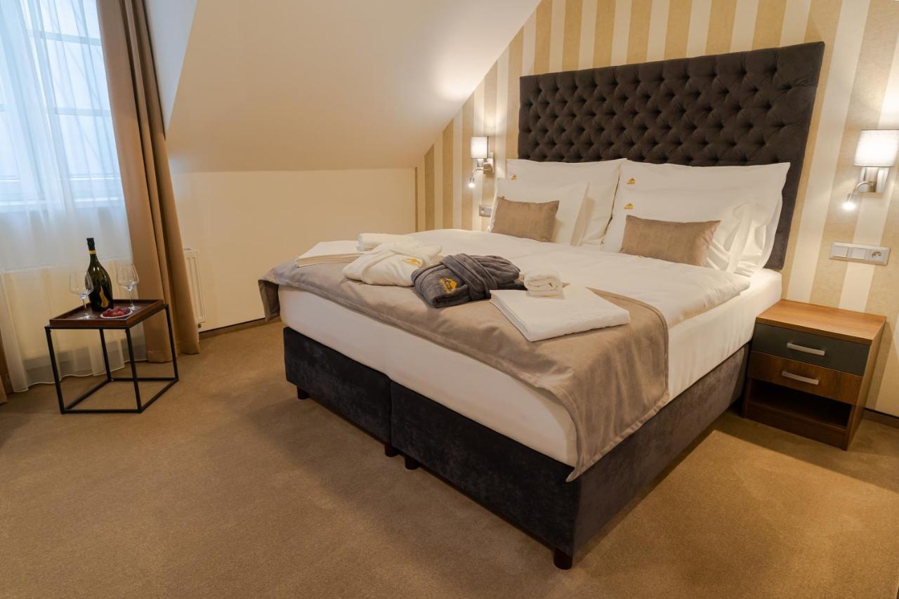 Hotel Demaenova **** Liptovský Mikuláš Eksteriør billede