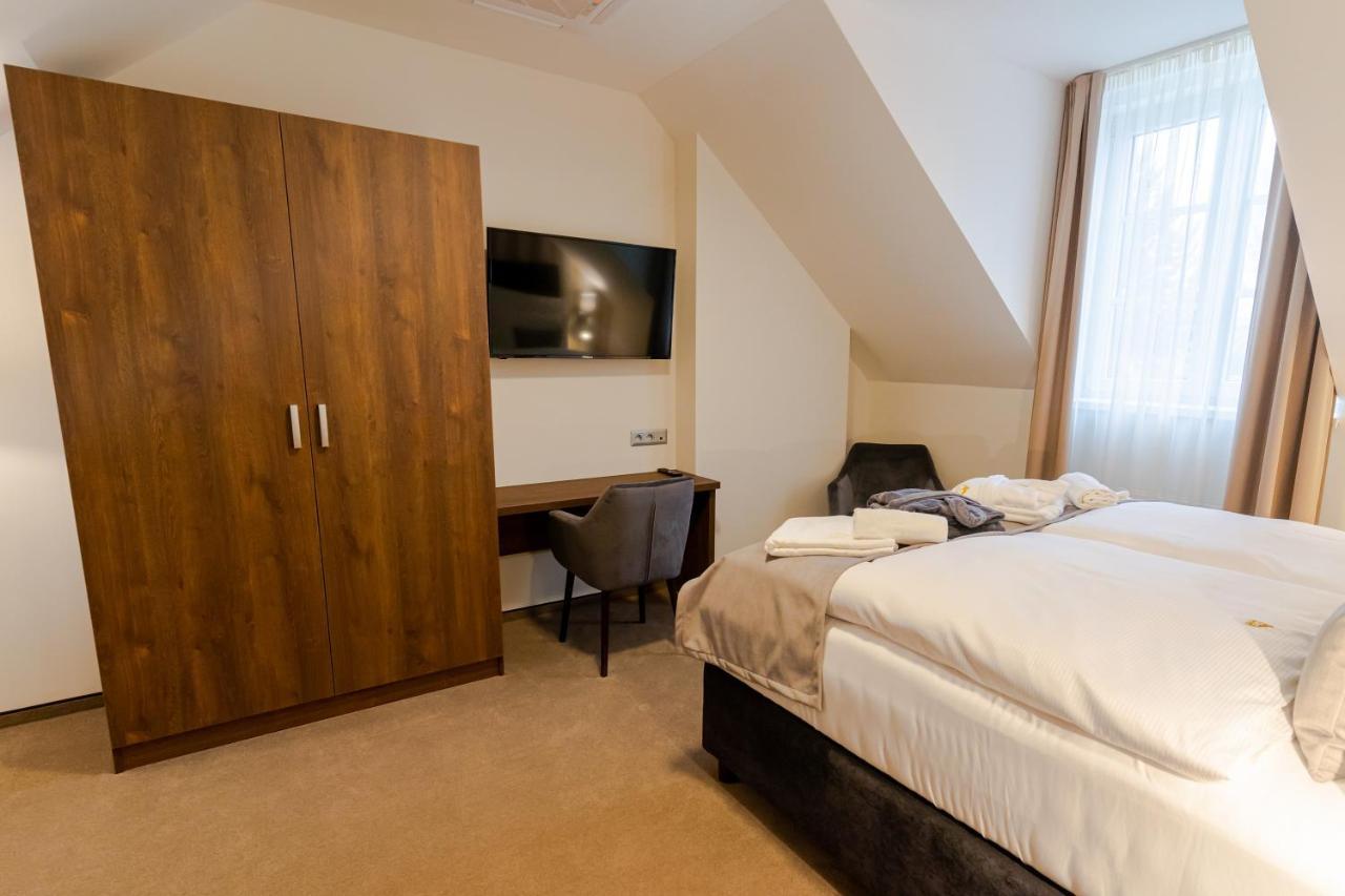 Hotel Demaenova **** Liptovský Mikuláš Eksteriør billede