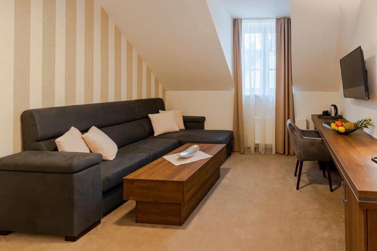 Hotel Demaenova **** Liptovský Mikuláš Eksteriør billede